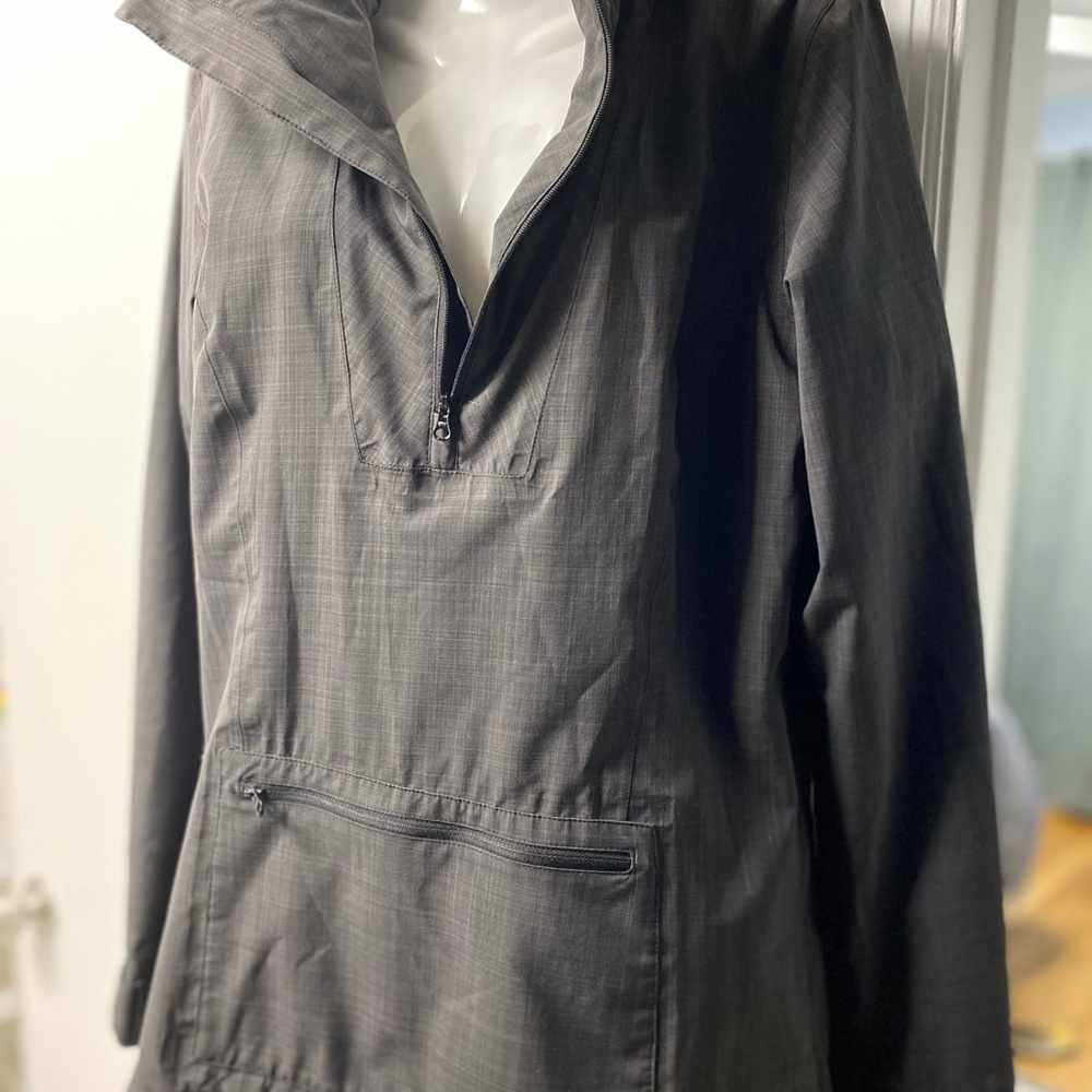 Jacket - Picture 4 of 10